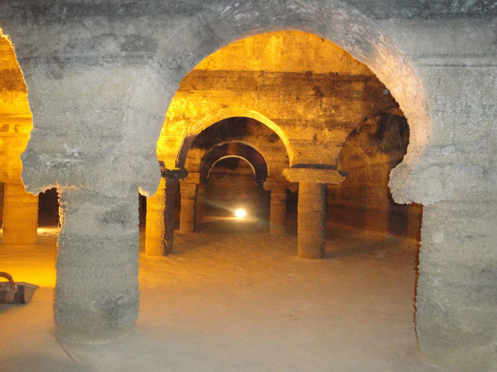 Δεξαμενή βυζαντινής περιόδου κάτω από την πλατεία Αγίου Τίτου.