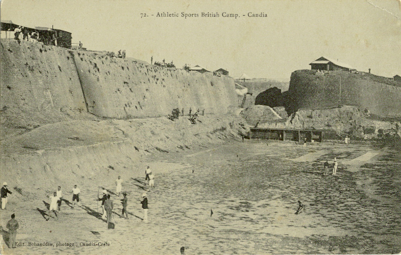 Αθλητικές εκδηλώσεις των βρετανικών στρατευμάτων στα τείχη του Ηρακλείου. R. Behaeddin
